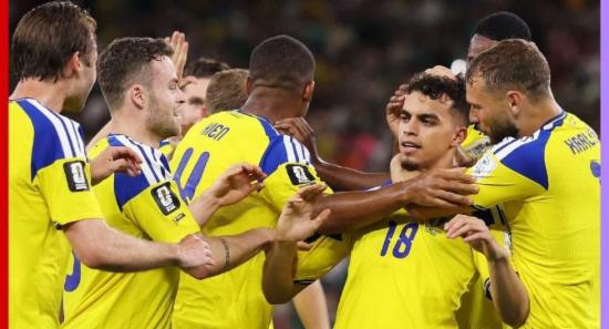 Sweden Storm to 5-1 Victory Over Tunisia